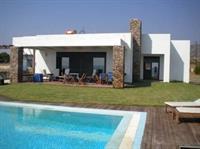 Cristelia Luxury Sea Front & Pool Vila Lakhania