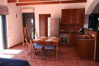 Cristelia Luxury Sea Front & Pool Lakhania