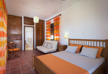 Vila Cristelia Luxury Sea Front & Pool Lakhania